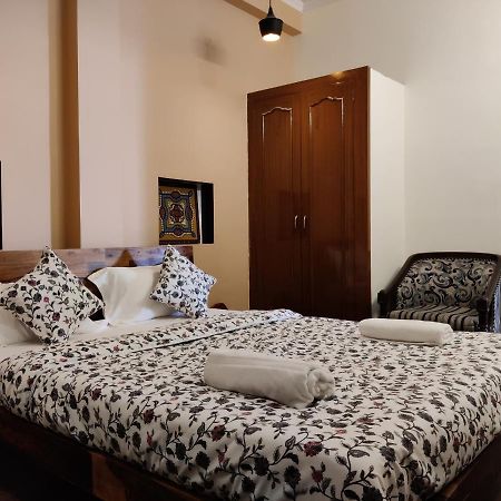 The Karauli Villa By Le Pension Stays Jaipur Eksteriør bilde